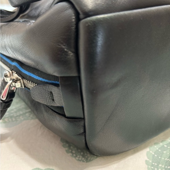 Prada Tote - Picture 4 of 8